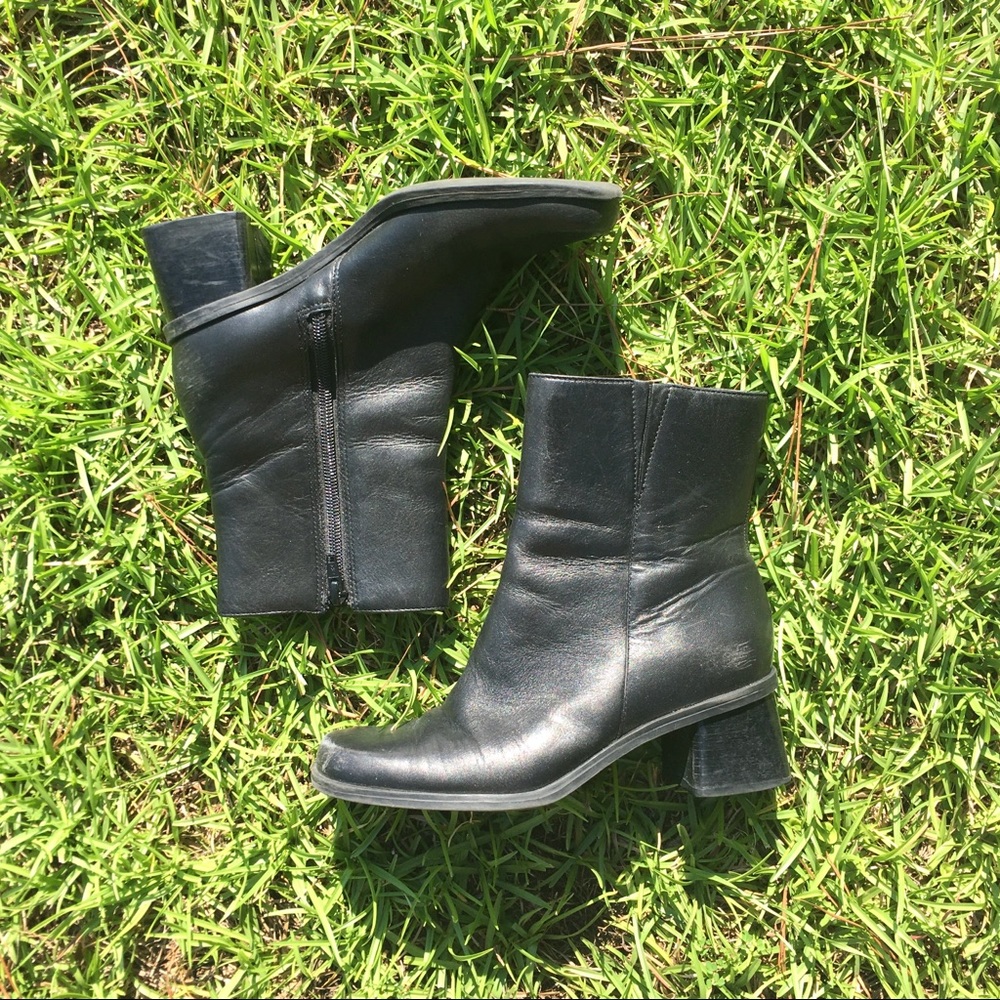 90s square toe black boots